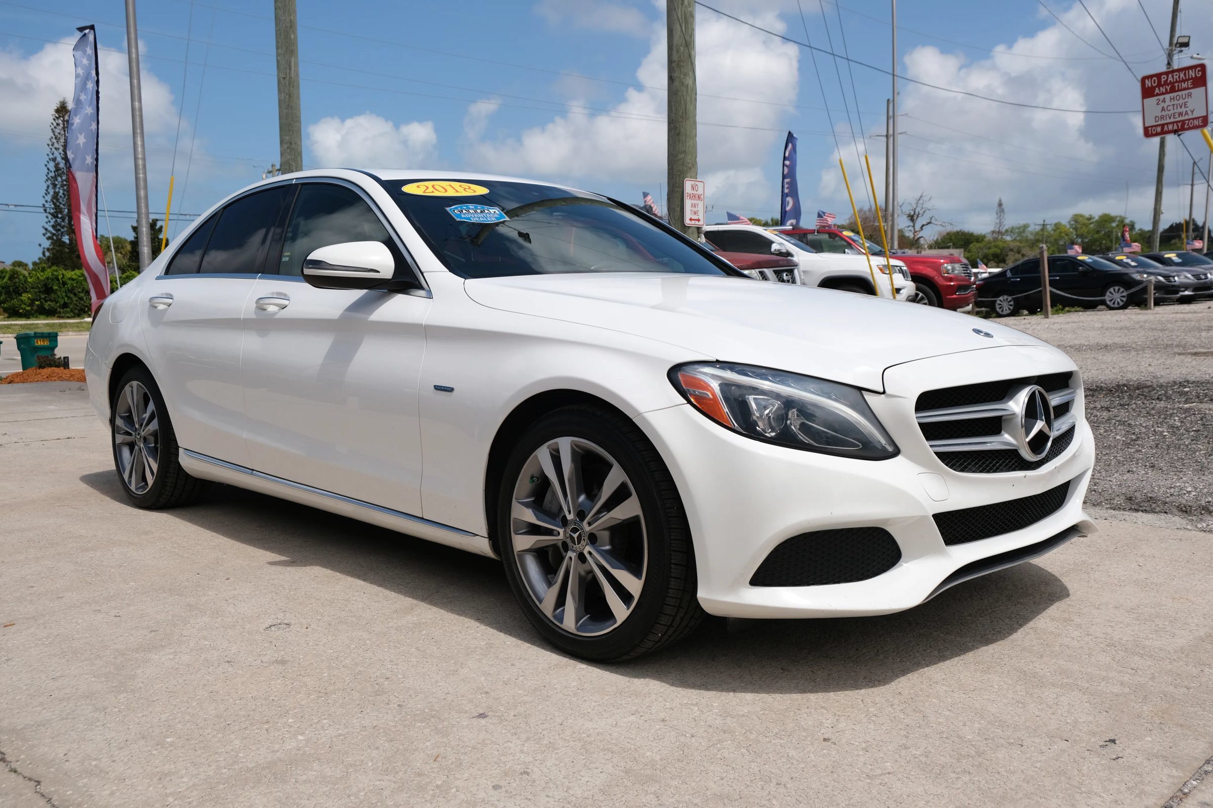 Used 2018 Mercedes-Benz C 350e Sedan image 3