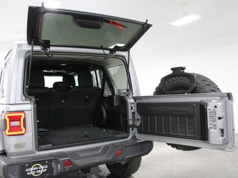 Used 2021 Jeep Wrangler Unlimited Rubicon image 17