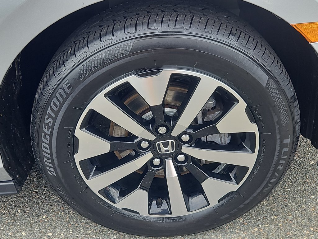 Used 2025 Honda Odyssey EX-L image 10