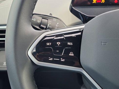 New 2026 Volkswagen ID.4 Pro AWD/4WD image 19
