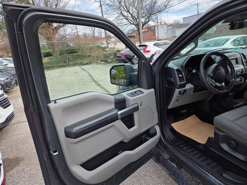 Used 2017 Ford F150 XLT image 17