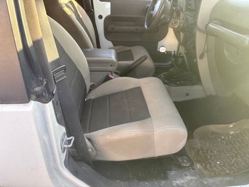 Used 2008 Jeep Wrangler X AWD/4WD image 10