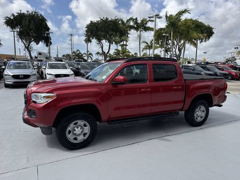 Used 2021 Toyota Tacoma SR AWD/4WD image 10