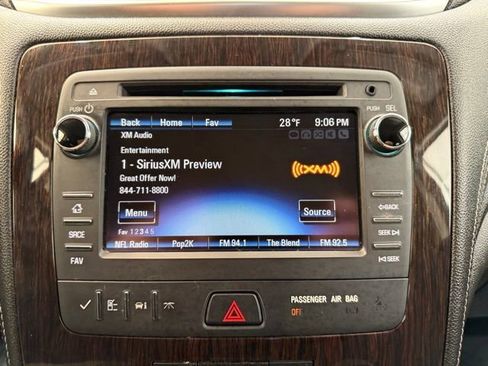 Used 2016 Chevrolet Traverse LT image 33