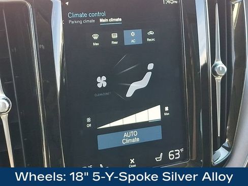 Used 2020 Volvo XC60 T5 Momentum w/ Protection Package AWD/4WD image 14