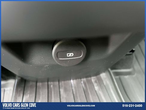 Used 2026 Volvo XC90 B6 Ultra w/ Protection Package AWD/4WD image 11