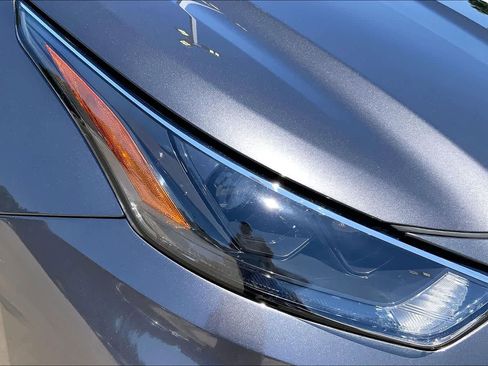 Used 2024 Toyota Highlander XLE FWD image 27