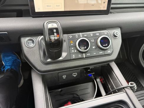 Used 2023 Land Rover Defender 90 X-Dynamic SE AWD/4WD image 11