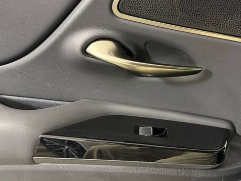 Used 2023 Lexus ES 350 350 w/ Premium Package image 23