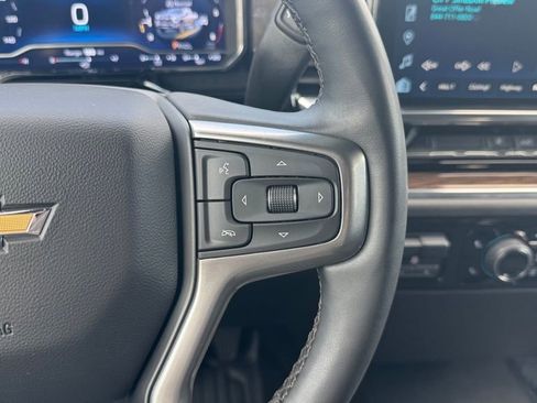 Used 2024 Chevrolet Silverado 2500 LT w/ Convenience Package image 28