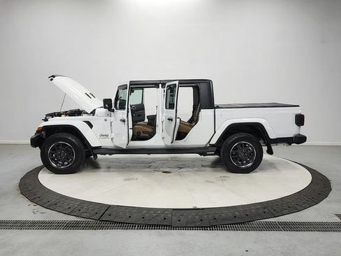 Used 2022 Jeep Gladiator Overland w/ Popular Equipment Package AWD/4WD image 12