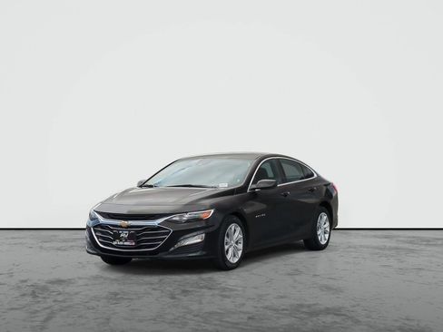Used 2025 Chevrolet Malibu LT FWD image 4