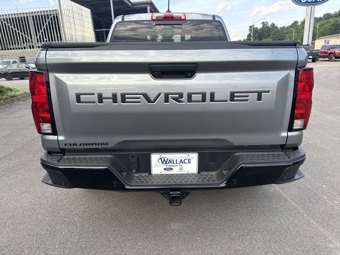 Used 2025 Chevrolet Colorado Trail Boss AWD/4WD image 5