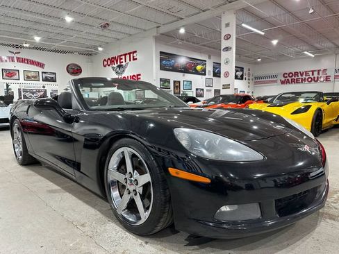 Used 2007 Chevrolet Corvette Convertible w/ Preferred Equipment Group RWD image 7