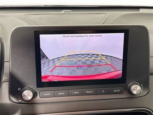 Used 2023 Hyundai Kona SE w/ Cargo Package image 12