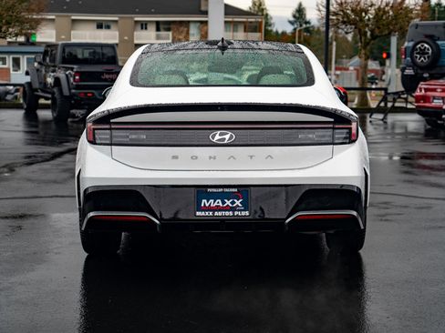 Used 2024 Hyundai Sonata SEL w/ Convenience Package image 11