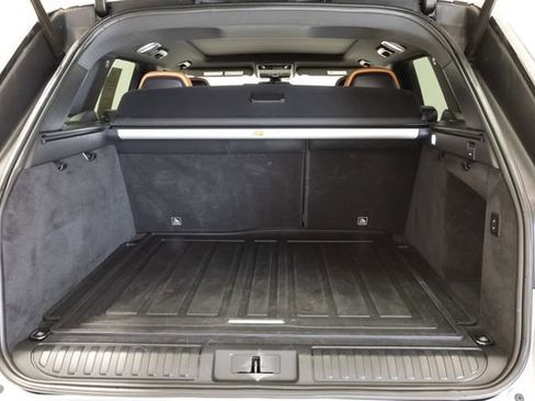 Used 2022 Land Rover Range Rover Sport SVR image 27