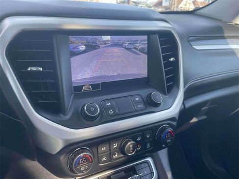 Used 2020 GMC Acadia SLT image 30