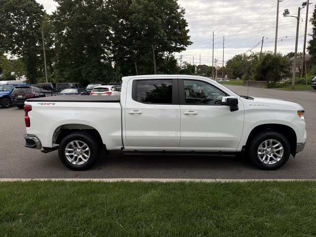 Used 2022 Chevrolet Silverado 1500 LT AWD/4WD image 9