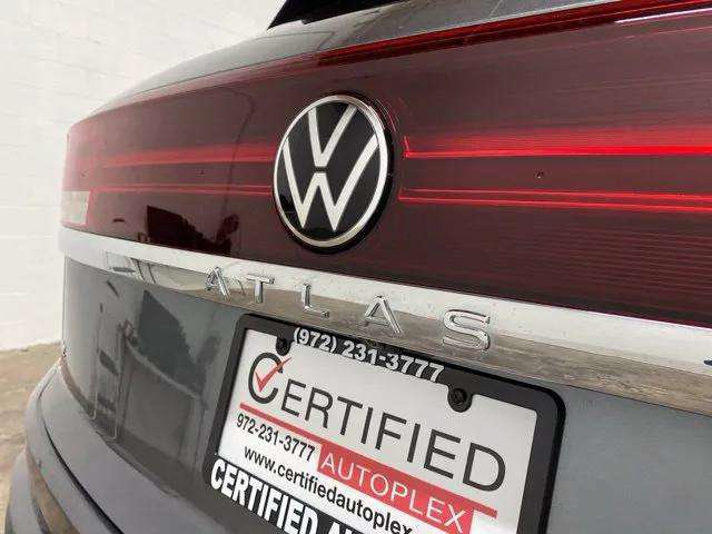 Used 2025 Volkswagen Atlas Cross Sport SE AWD/4WD image 97