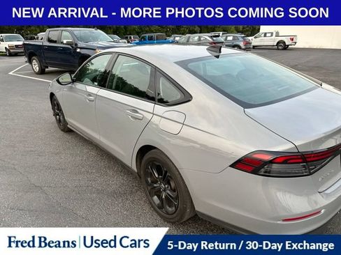 Used 2025 Honda Accord SE image 6