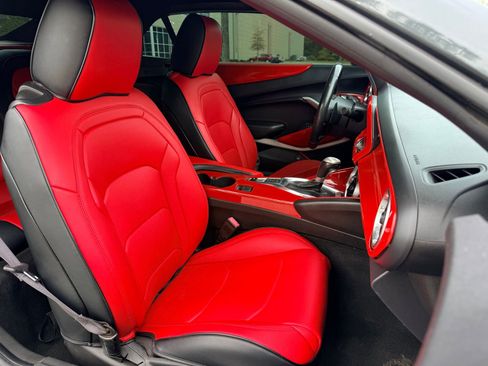 Used 2016 Chevrolet Camaro SS RWD image 33