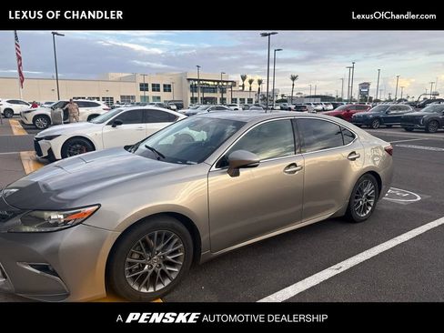 Used 2016 Lexus ES 350 w/ Navigation System Package FWD image 1