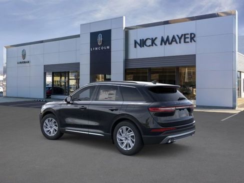 New 2026 Lincoln Corsair Premiere image 4