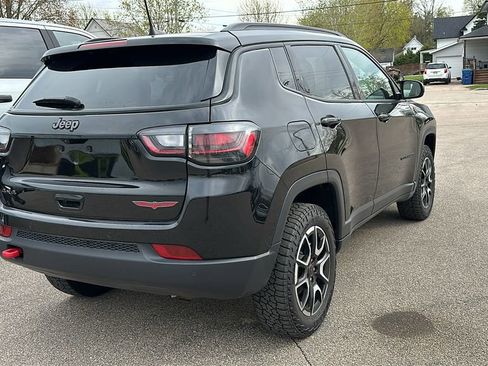 Used 2025 Jeep Compass Trailhawk w/ Trailhawk Elite Group AWD/4WD image 3