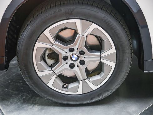 Certified 2023 BMW X1 xDrive28i w/ Convenience Package AWD/4WD image 10