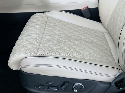 Used 2022 Genesis GV70 3.5T Sport w/ Sport Prestige Package image 20