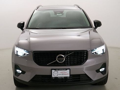 New 2026 Volvo XC40 B5 Plus w/ Climate Package AWD/4WD image 5