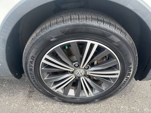 Used 2019 Volkswagen Tiguan SEL FWD image 13