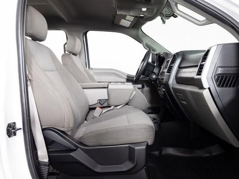 Used 2019 Ford F250 XLT image 23