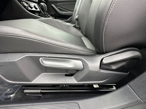 Used 2020 Volkswagen Jetta SE image 10