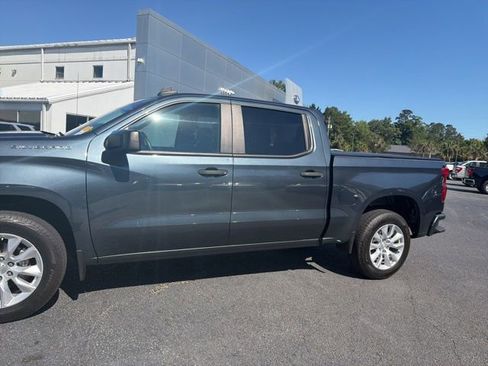 Used 2020 Chevrolet Silverado 1500 Custom w/ Custom Value Package RWD image 14