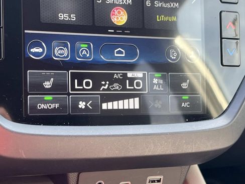 Used 2025 Subaru Forester Premium w/ Convenience Package #1 image 34