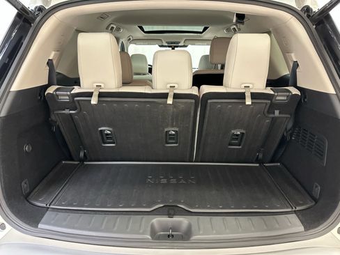 Certified 2024 Nissan Pathfinder SL w/ SL Premium Package image 21