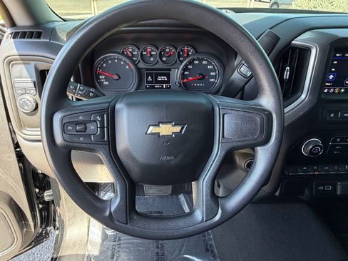 Used 2022 Chevrolet Silverado 1500 Custom RWD image 17