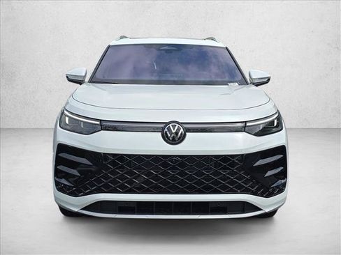 New 2026 Volkswagen Tiguan SEL R-Line AWD/4WD image 11