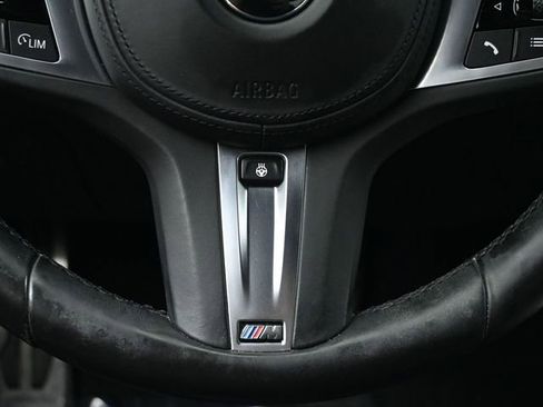 Used 2021 BMW 330i xDrive 330i xDrive w/ M Sport Package image 25