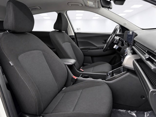 Used 2025 Hyundai Kona SEL FWD image 17