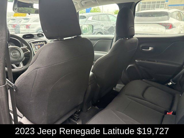 Used 2023 Jeep Renegade Latitude AWD/4WD image 24