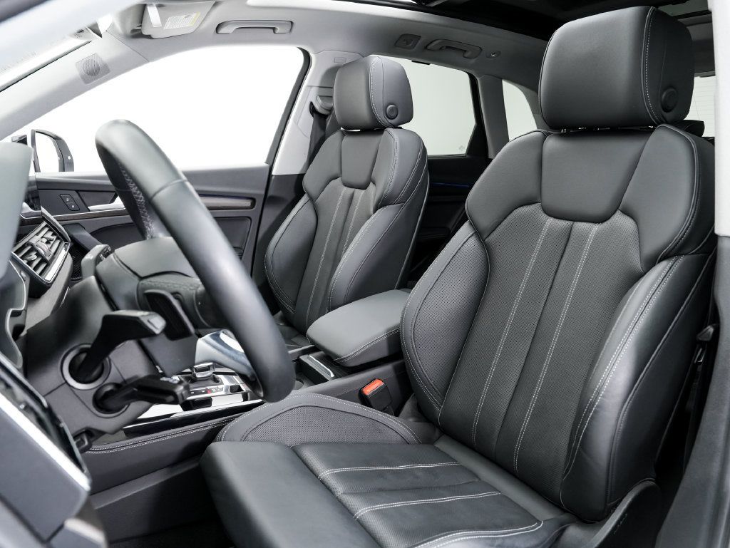 Used 2021 Audi Q5 e Prestige AWD/4WD image 5
