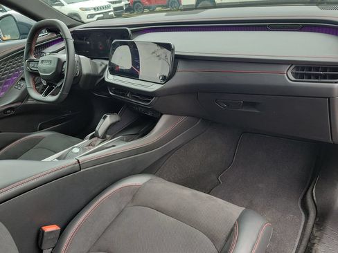 Used 2024 Dodge Charger Daytona Scat Pack w/ Plus Group AWD/4WD image 9