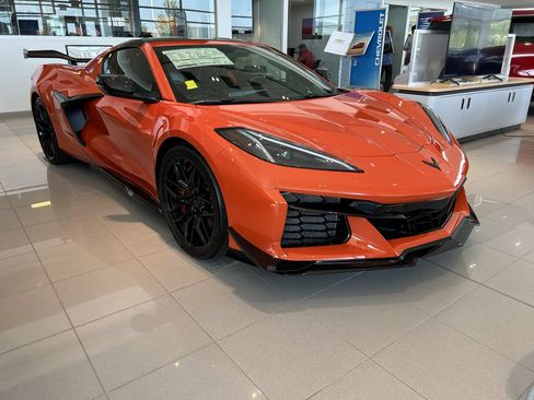 New 2027 Chevrolet Corvette Z06 w/ Z07 Performance Package RWD image 1