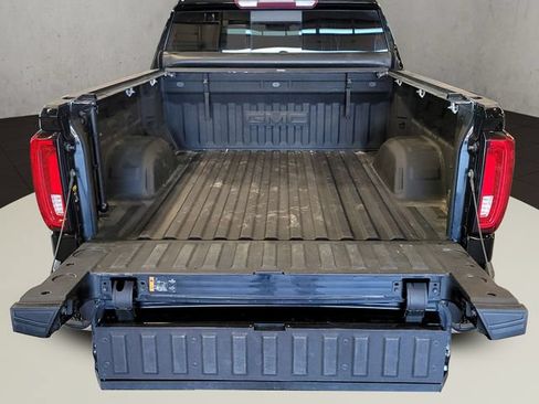 Used 2020 GMC Sierra 1500 SLT w/ SLT Premium Plus Package AWD/4WD image 40