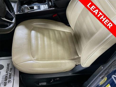 Used 2019 Ford Edge SEL w/ Equipment Group 201A image 21