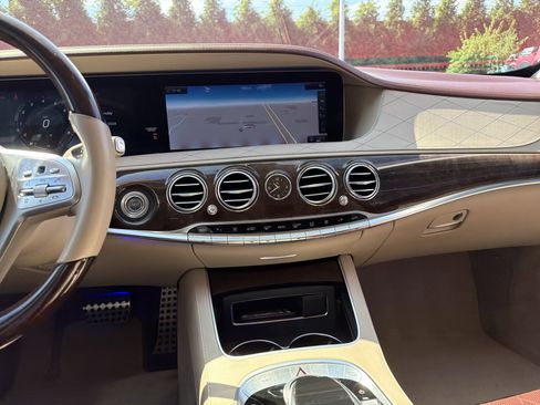 Certified 2018 Mercedes-Benz S 560 Sedan image 16