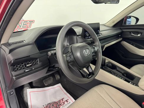 Used 2024 Honda Accord EX image 10